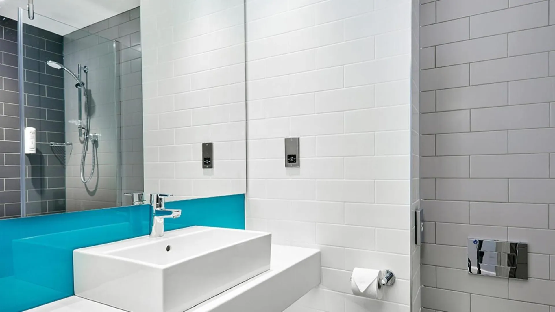 *** Hotel Holiday Inn Express - Nice - Grand Arenas By Ihg France