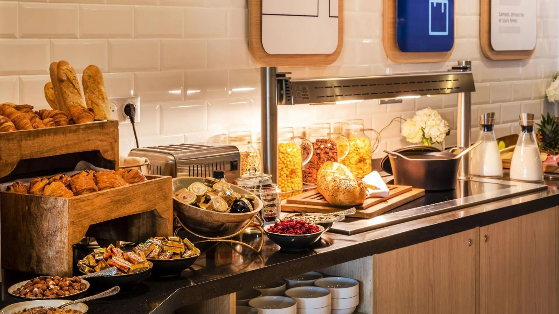 *** Hotel Holiday Inn Express - Nice - Grand Arenas By Ihg France