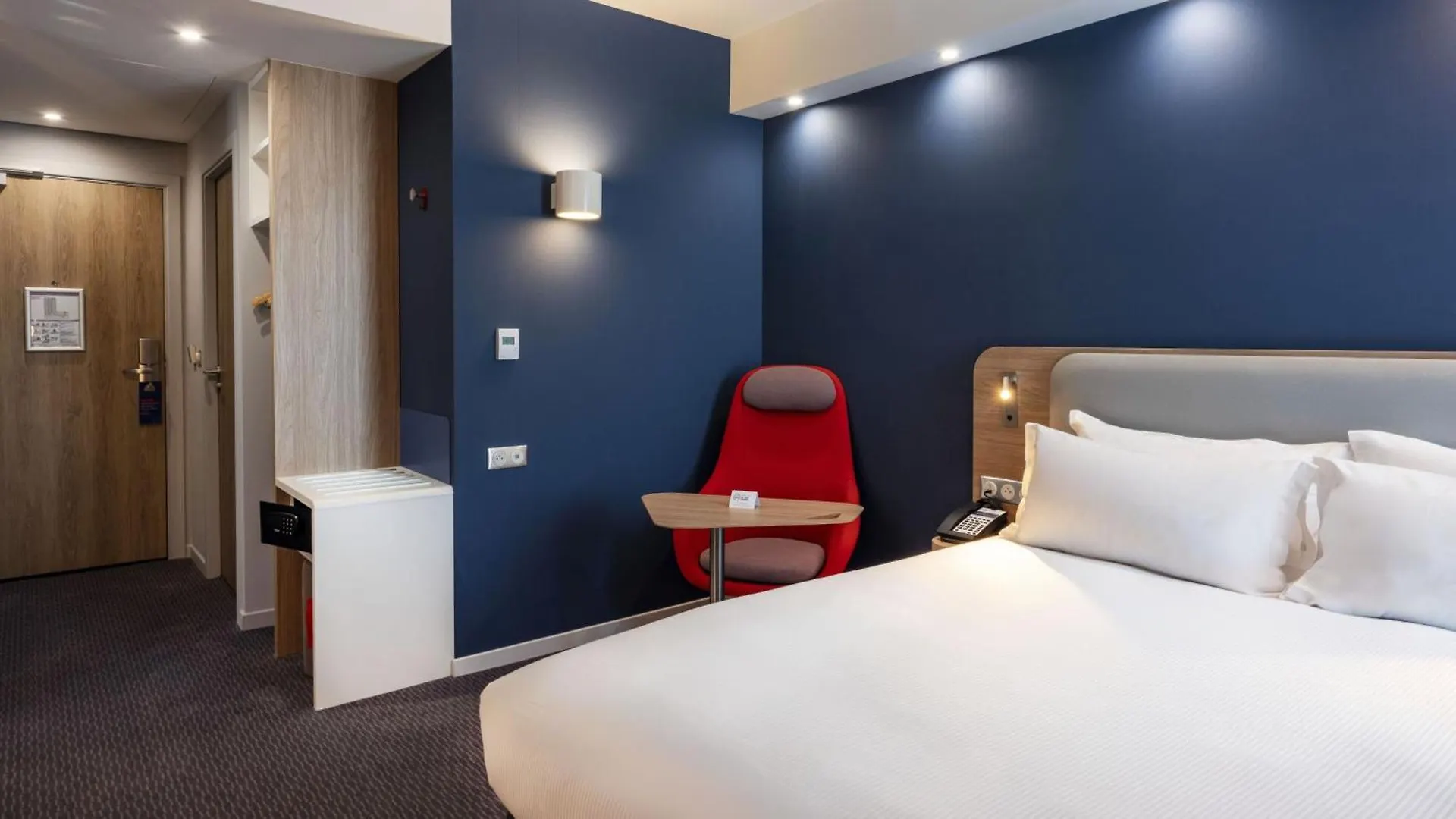 Holiday Inn Express - Nice - Grand Arenas By Ihg Hotel
