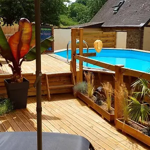 Le Vieux Moulin - Detached With Garden Views And Pool Сasa de vacaciones Guégon
