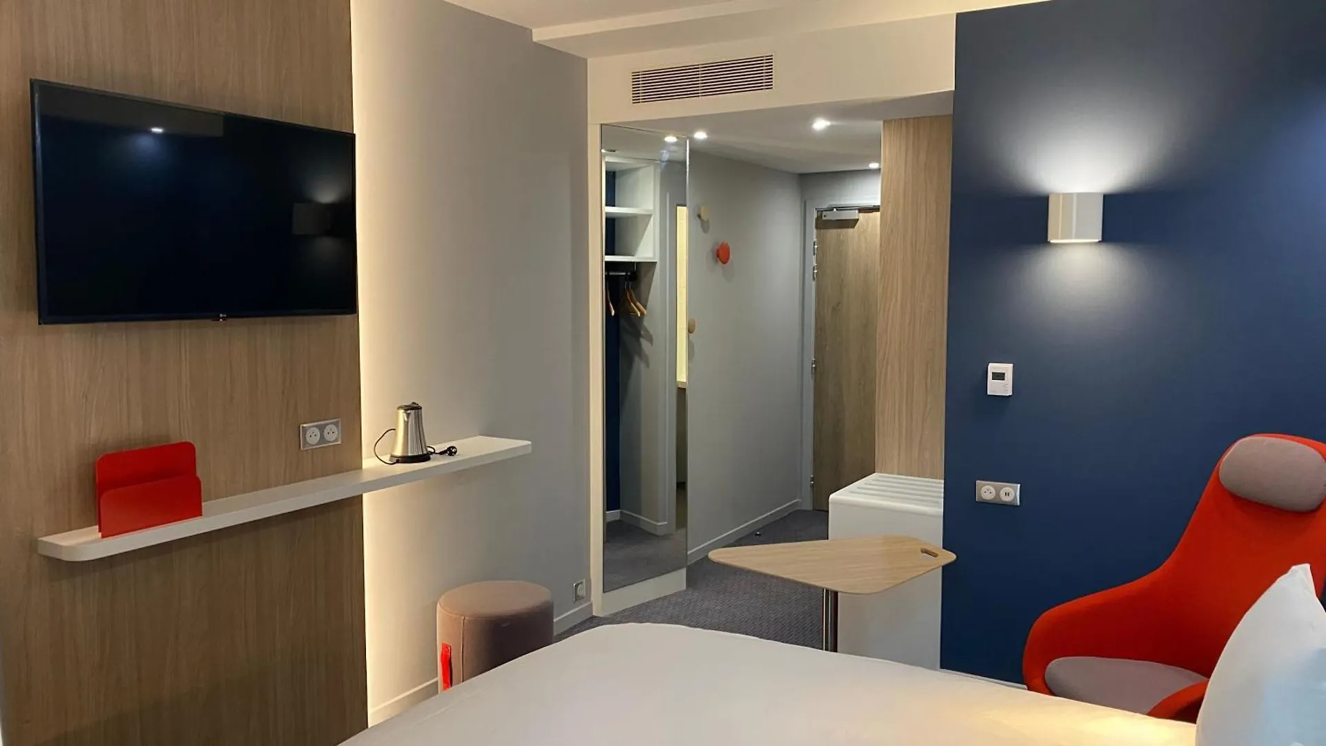Holiday Inn Express - Nice - Grand Arenas By Ihg 3*,